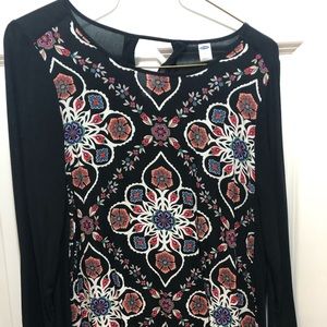 Old Navy black top